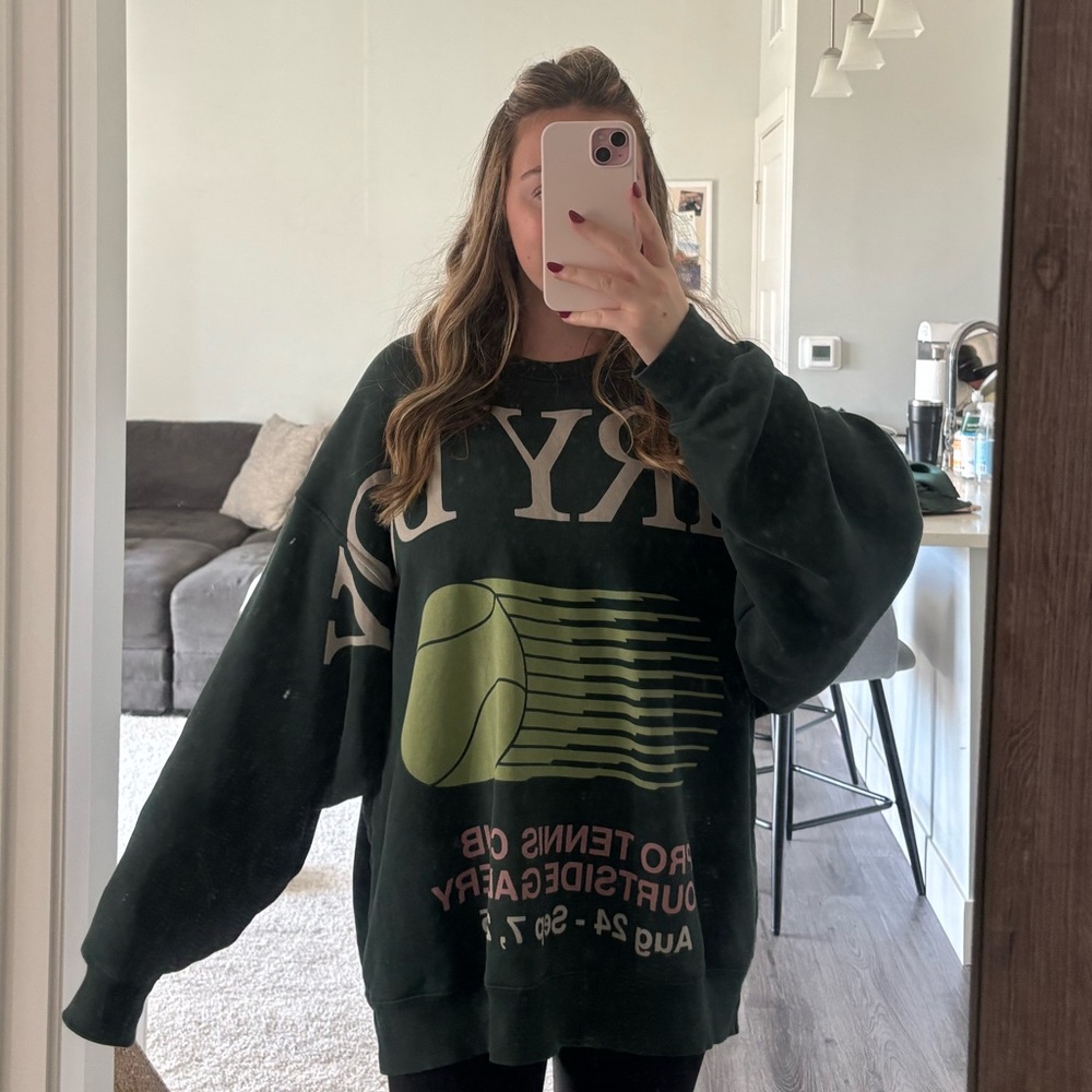 DAIRY BOY CREWNECK 🎾